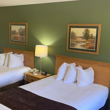 Baymont By Wyndham Robinson Hotel Ngoại thất bức ảnh