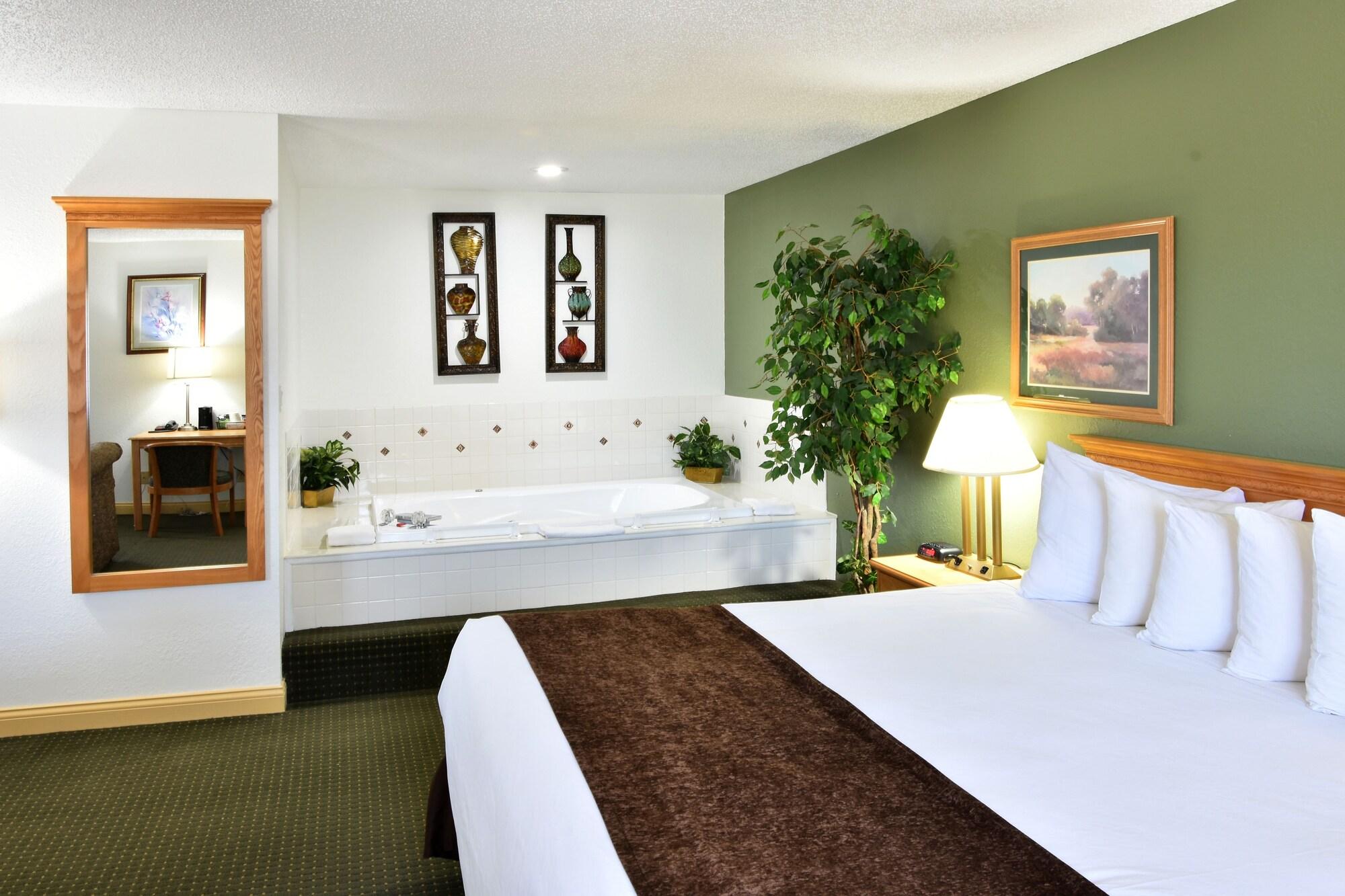 Baymont By Wyndham Robinson Hotel Ngoại thất bức ảnh